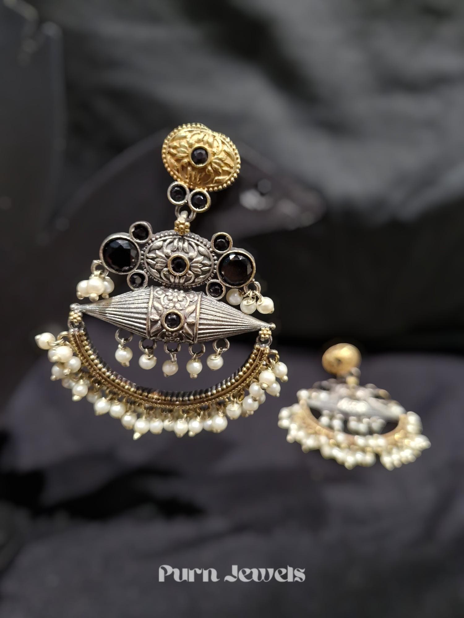 Aaradhya Kundan Oxidised Earrings