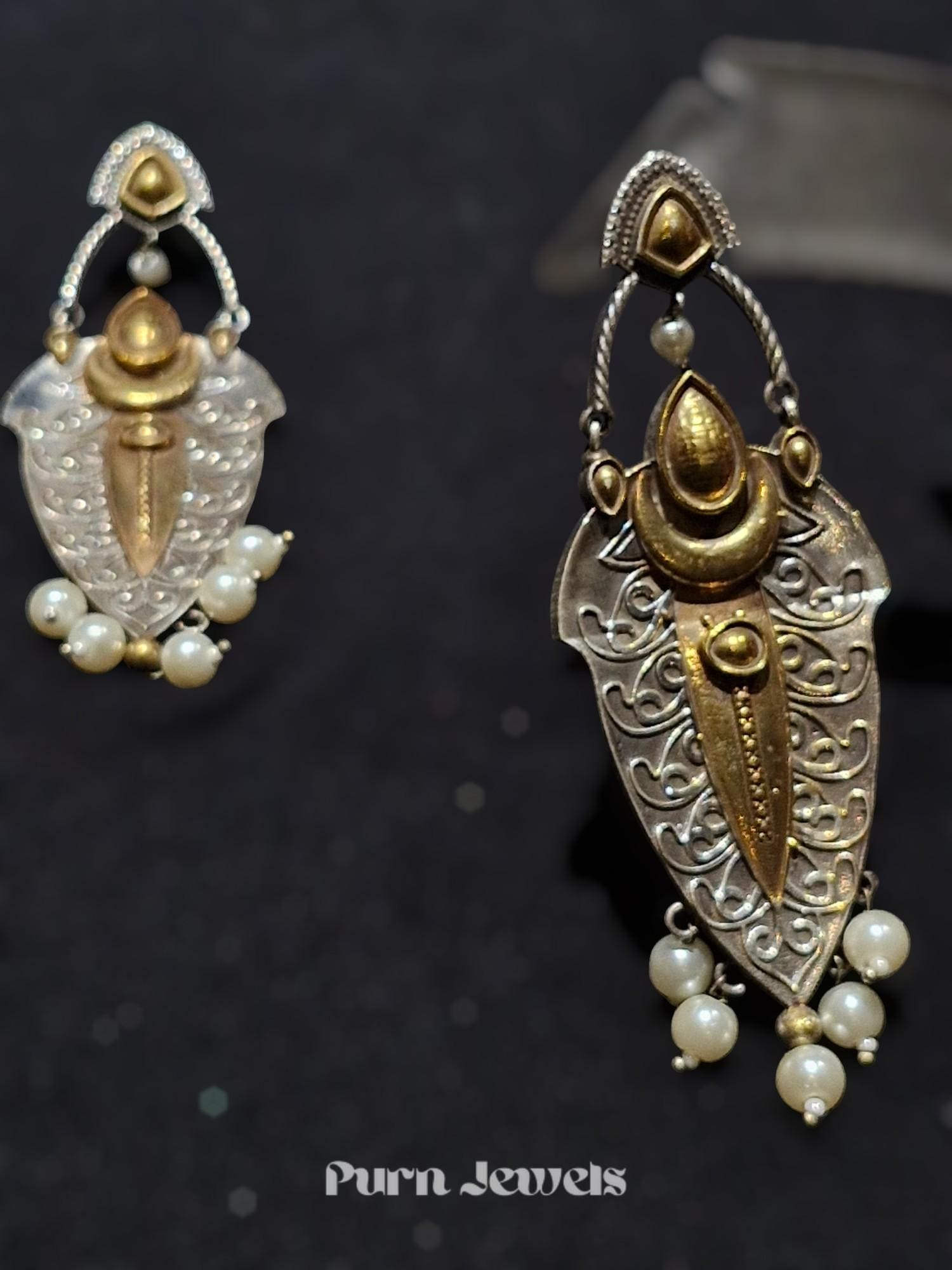 Ishita dual tone oxidised earrings