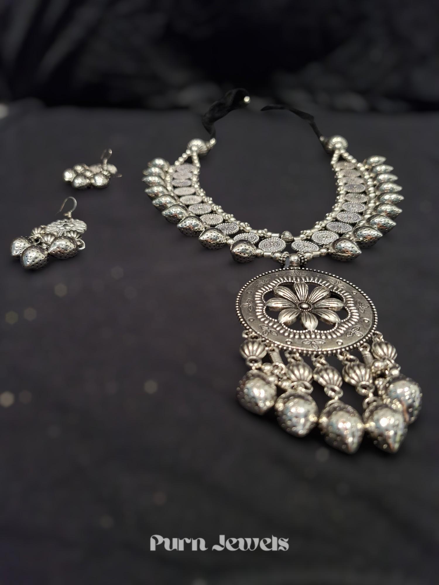 Ojal traditional oxidised necklace design